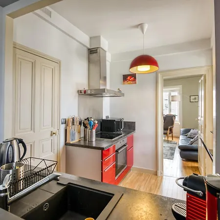 Duplex De 115m2 Dans Un Batiment Chic Historique - Le Belvedere St Nicolas * Нант