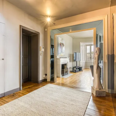 Duplex De 115m2 Dans Un Batiment Chic Historique - Le Belvedere St Nicolas