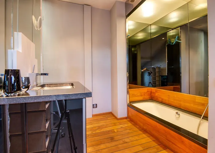 Duplex De 115m2 Dans Un Batiment Chic Historique - Le Belvedere St Nicolas Apartment *