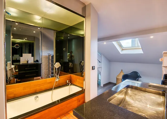 Apartment Duplex De 115m2 Dans Un Batiment Chic Historique - Le Belvedere St Nicolas *