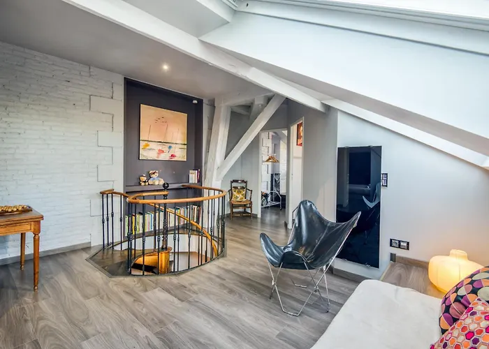 Duplex De 115m2 Dans Un Batiment Chic Historique - Le Belvedere St Nicolas Apartment Nantes