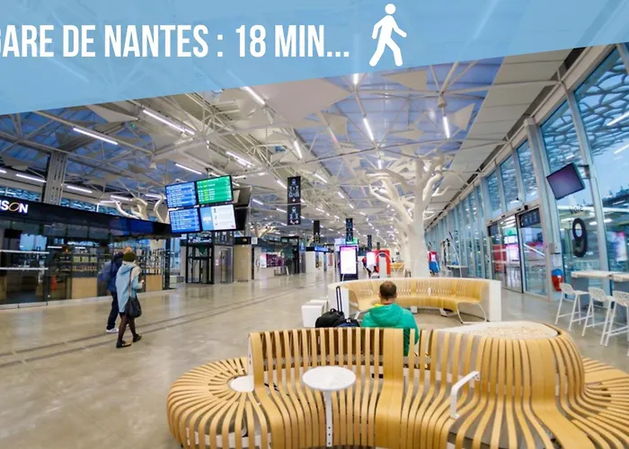 Duplex De 115m2 Dans Un Batiment Chic Historique - Le Belvedere St Nicolas Apartment