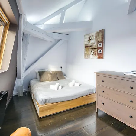 Exclusif ! Duplex 115m2 A Cote De La Place Royale * Nantes